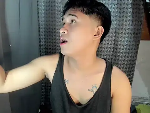 Snapshot of Adim-pinoy146 chatting on June 10, 2026, 10:52 pm Adim-pinoy146 online show from June 10, 2026, 10:52 pm