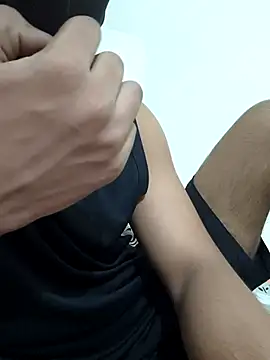 Snapshot of _urr_daddy chatting on October 29, 2025, 10:00 pm urr daddy online show from October 29, 2025, 10:00 pm