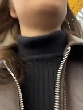 KittyQueeny online show from March 15, 2026, 1:06 pm