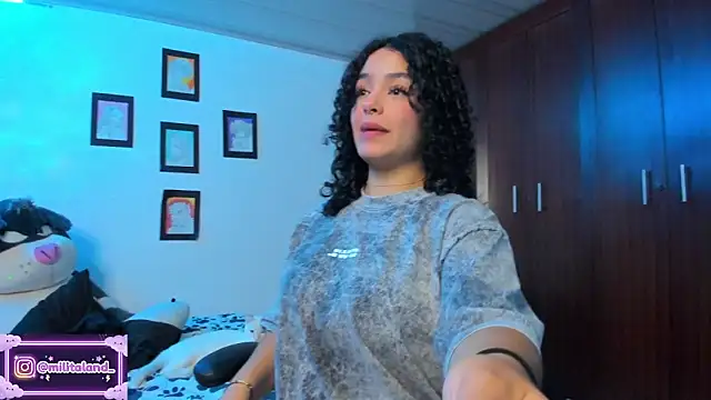 milita houston online show from October 6, 2025, 1:03 am