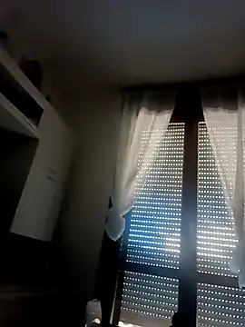 Snapshot of giova17cm chatting on June 3, 2026, 2:33 pm giova17cm online show from June 3, 2026, 2:33 pm