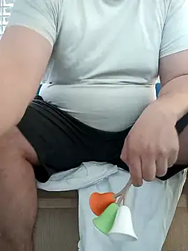 Snapshot of giova17cm chatting on July 23, 2026, 5:00 pm giova17cm online show from July 23, 2026, 5:00 pm