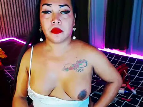 CumFactoryLuna online show from June 17, 2026, 12:07 pm