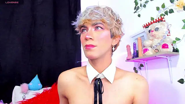 Cooperrosscute233 online show from October 18, 2025, 5:57 pm