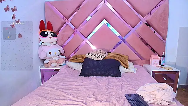 BrittanyBoa online show from March 5, 2026, 8:49 pm