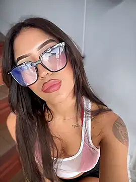 Snapshot of MystiqueXXX chatting on June 2, 2026, 1:02 pm MystiqueXXX online show from June 2, 2026, 1:02 pm