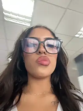 Snapshot of MystiqueXXX chatting on June 6, 2026, 1:05 pm MystiqueXXX online show from June 6, 2026, 1:05 pm