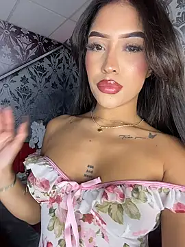 Snapshot of MystiqueXXX chatting on June 10, 2026, 1:10 pm MystiqueXXX online show from June 10, 2026, 1:10 pm