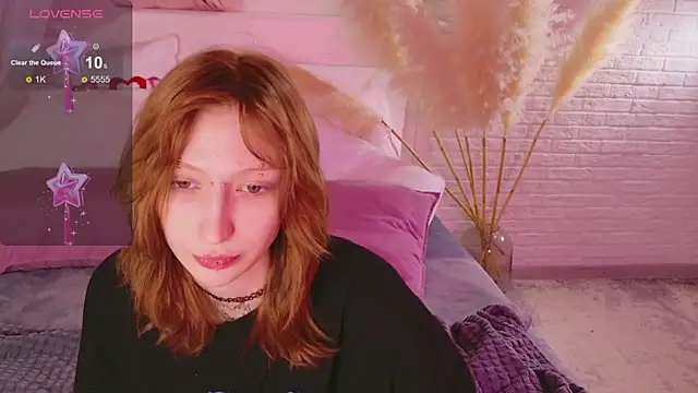 Snapshot of May_suki chatting on February 14, 2026, 9:22 pm May suki online show from February 14, 2026, 9:22 pm