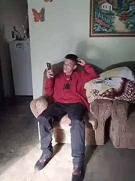 elinnki online show from February 1, 2026, 8:51 pm