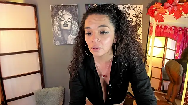 Snapshot of eleonor_x chatting on July 2, 2026, 3:23 am eleonor x online show from July 2, 2026, 3:23 am