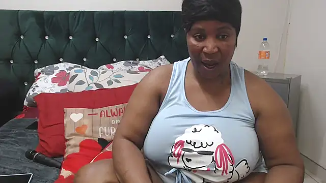 Snapshot of chockclitx5 chatting on October 18, 2025, 3:13 pm chockclitx5 online show from October 18, 2025, 3:13 pm