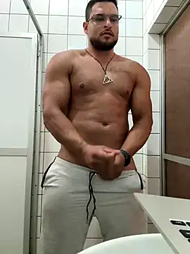 Snapshot of KRYSTALIZEDY chatting on December 18, 2025, 5:19 pm KRYSTALIZEDY online show from December 18, 2025, 5:19 pm