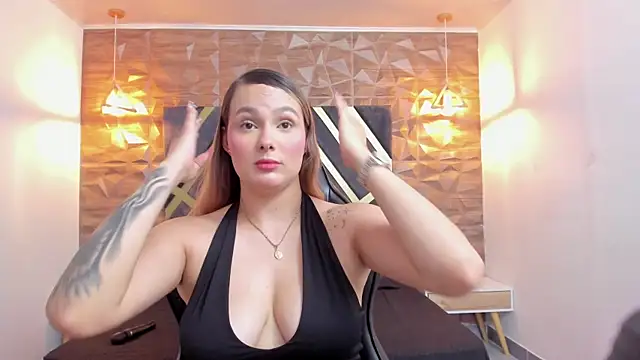 Emmaa white  online show from April 25, 2026, 5:10 pm