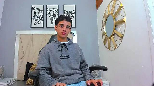 owen  johnson online show from October 3, 2025, 12:13 pm