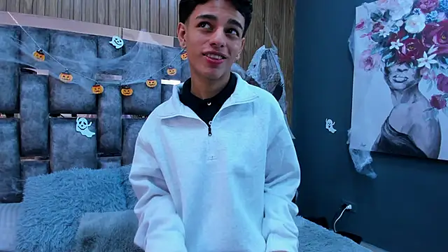 owen  johnson online show from November 3, 2025, 12:28 pm