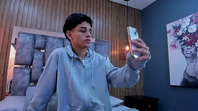 owen  johnson online show from November 19, 2025, 11:54 am