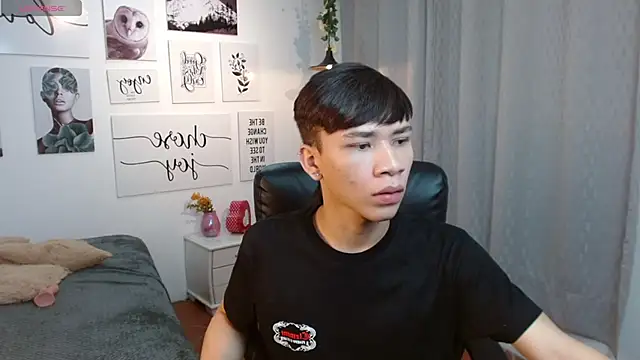 Snapshot of nathanclay chatting on September 28, 2025, 1:55 am nathanclay online show from September 28, 2025, 1:55 am