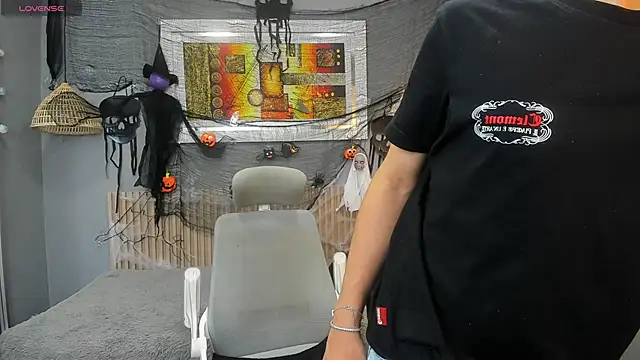 Snapshot of nathanclay chatting on October 18, 2025, 3:31 am nathanclay online show from October 18, 2025, 3:31 am