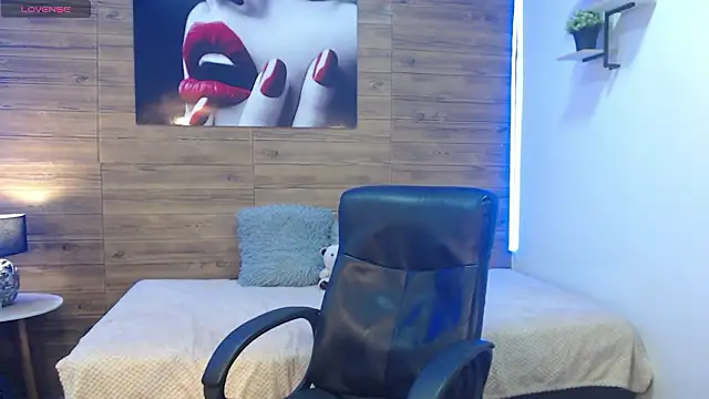 nathanclay online show from February 8, 2026, 3:43 am