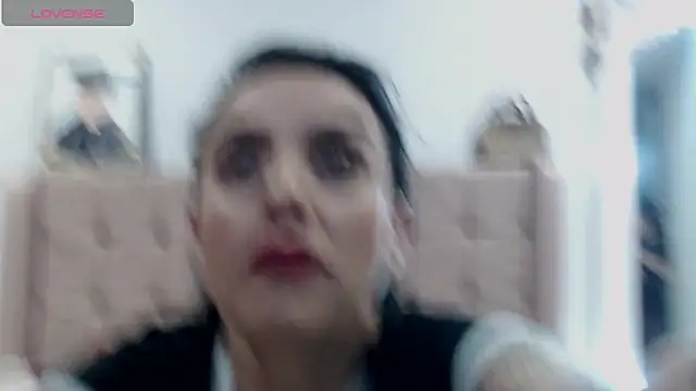 Snapshot of HotAss_Hally chatting on December 4, 2025, 4:11 am HotAss Hally online show from December 4, 2025, 4:11 am