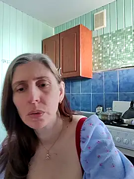 CandiCole online show from May 12, 2026, 7:38 am