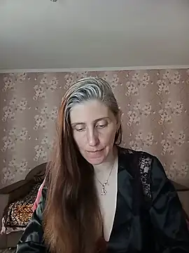 CandiCole online show from May 20, 2026, 5:24 am