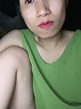 Snapshot of MinHiNi chatting on September 16, 2025, 3:35 pm MinHiNi online show from September 16, 2025, 3:35 pm