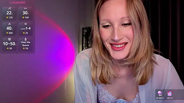 Snapshot of BiancaHelo chatting on November 22, 2025, 9:25 pm BiancaHelo online show from November 22, 2025, 9:25 pm