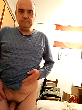 Snapshot of geli45 chatting on October 6, 2025, 9:34 pm geli45 online show from October 6, 2025, 9:34 pm