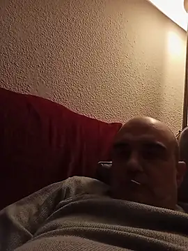 Snapshot of geli45 chatting on January 10, 2026, 10:14 pm geli45 online show from January 10, 2026, 10:14 pm