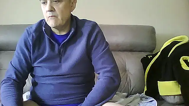 Snapshot of geli45 chatting on January 18, 2026, 11:36 am geli45 online show from January 18, 2026, 11:36 am