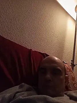 Snapshot of geli45 chatting on February 23, 2026, 6:16 pm geli45 online show from February 23, 2026, 6:16 pm