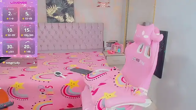 Snapshot of x_franco_x chatting on October 7, 2025, 10:40 pm x franco x online show from October 7, 2025, 10:40 pm