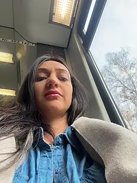 Snapshot of Ninabigtitied chatting on November 12, 2025, 12:16 pm Ninabigtitied online show from November 12, 2025, 12:16 pm