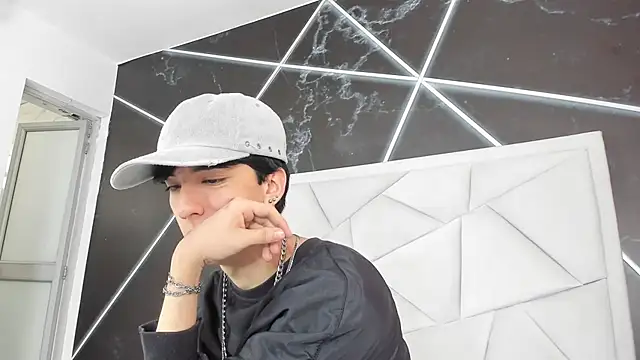 Snapshot of AerumChae chatting on May 12, 2026, 12:13 pm AerumChae online show from May 12, 2026, 12:13 pm