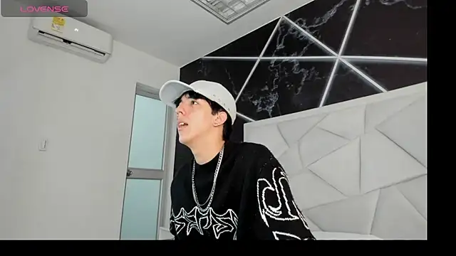 Snapshot of AerumChae chatting on May 15, 2026, 12:45 pm AerumChae online show from May 15, 2026, 12:45 pm