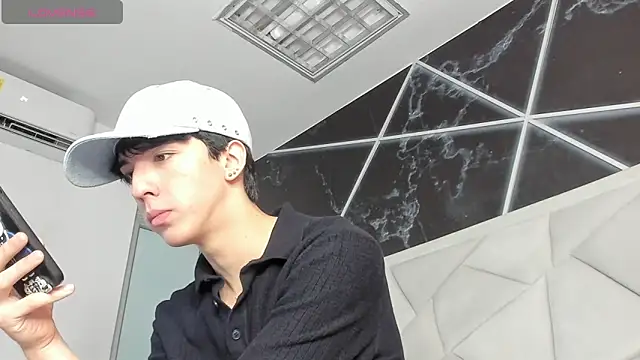 Snapshot of AerumChae chatting on June 6, 2026, 12:32 pm AerumChae online show from June 6, 2026, 12:32 pm