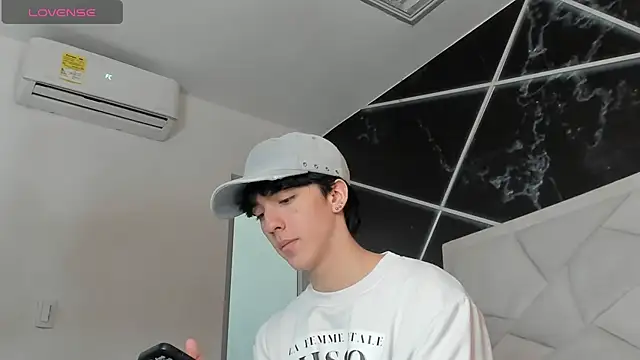 Snapshot of AerumChae chatting on July 28, 2026, 12:48 pm AerumChae online show from July 28, 2026, 12:48 pm