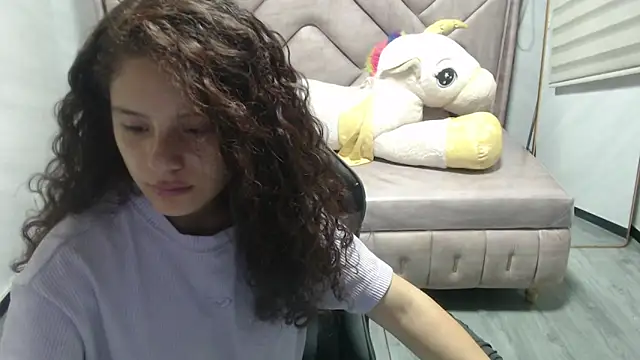 Snapshot of Velvet_Moon_V chatting on October 31, 2025, 12:17 pm Velvet Moon V online show from October 31, 2025, 12:17 pm