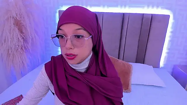 naishaa  online show from March 30, 2026, 6:31 pm
