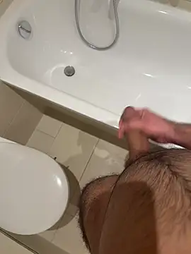 Snapshot of edeka12 chatting on February 1, 2026, 8:51 pm edeka12 online show from February 1, 2026, 8:51 pm