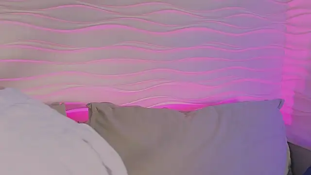 Snapshot of madi_snow chatting on October 26, 2025, 5:24 am madi snow online show from October 26, 2025, 5:24 am