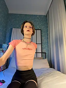 Snapshot of madi_snow chatting on November 26, 2025, 12:17 pm madi snow online show from November 26, 2025, 12:17 pm