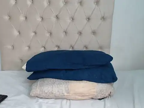 Lolly Ramochele online show from December 19, 2025, 7:21 pm