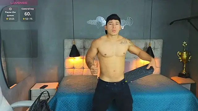 Snapshot of Horny_nick18 chatting on September 11, 2025, 12:27 pm Horny nick18 online show from September 11, 2025, 12:27 pm