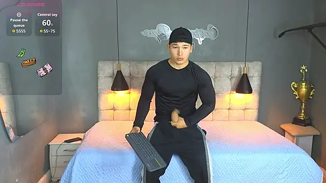 Snapshot of Horny_nick18 chatting on September 12, 2025, 1:22 pm Horny nick18 online show from September 12, 2025, 1:22 pm