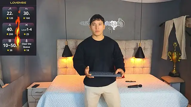 Snapshot of Horny_nick18 chatting on October 6, 2025, 1:08 pm Horny nick18 online show from October 6, 2025, 1:08 pm