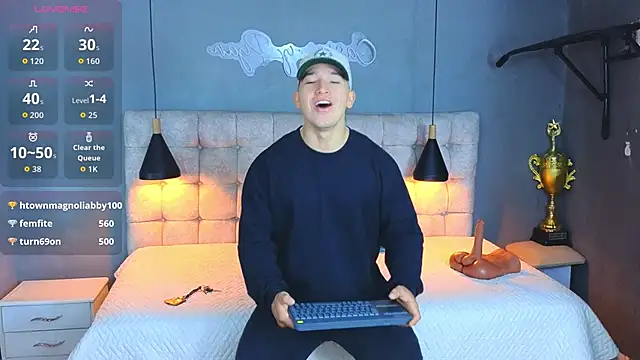 Snapshot of Horny_nick18 chatting on October 11, 2025, 12:26 pm Horny nick18 online show from October 11, 2025, 12:26 pm