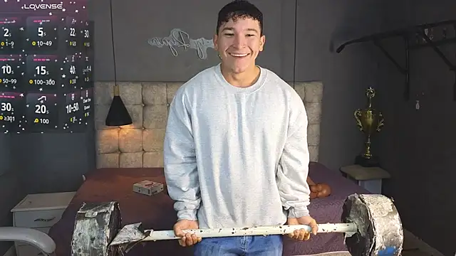 Snapshot of Horny_nick18 chatting on October 29, 2025, 10:17 am Horny nick18 online show from October 29, 2025, 10:17 am